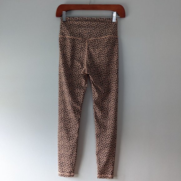 ALLFENIX | Cheetah Sand 7/8 Legging Size XS - Picture 8 of 10